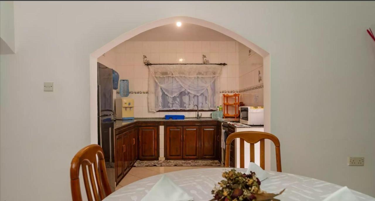 Apartamento Chez Benoit Self Catering Victoria Exterior foto