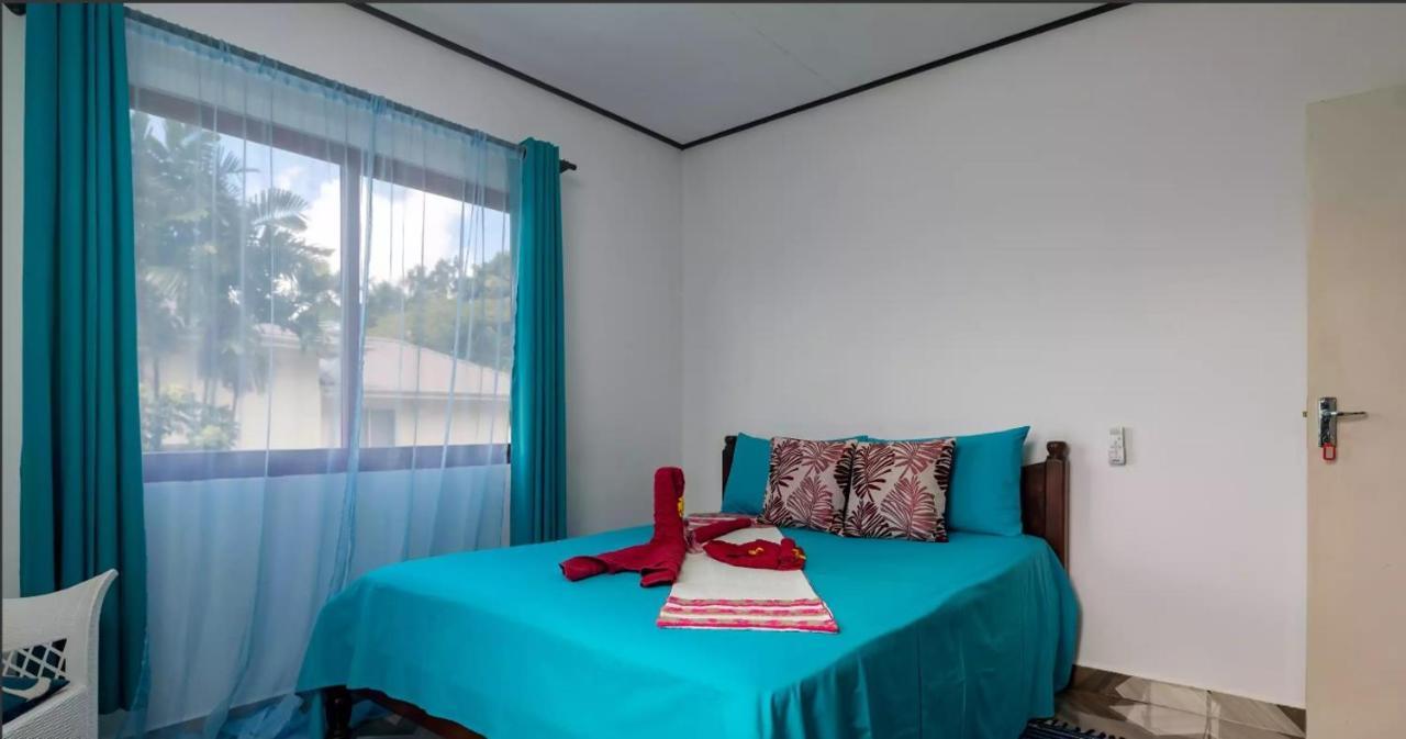 Apartamento Chez Benoit Self Catering Victoria Exterior foto