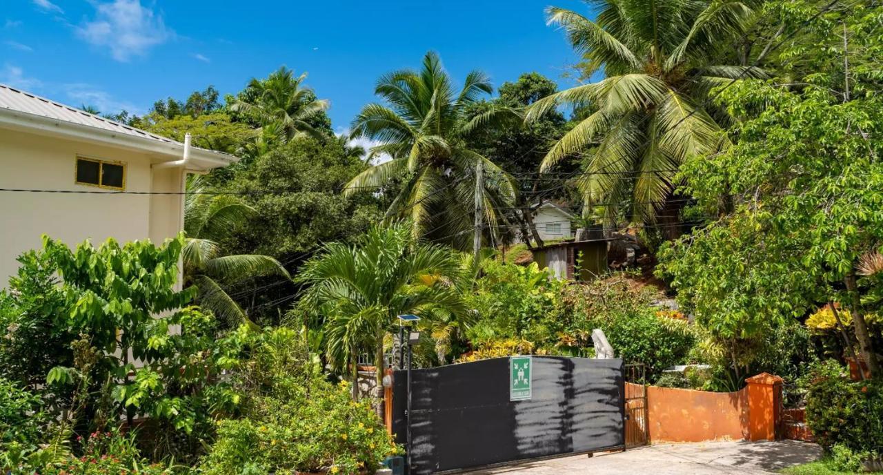Apartamento Chez Benoit Self Catering Victoria Exterior foto