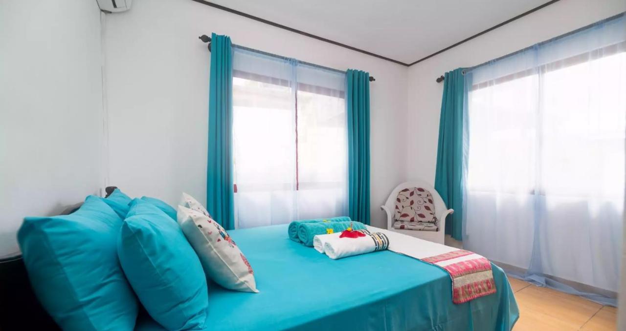 Apartamento Chez Benoit Self Catering Victoria Exterior foto