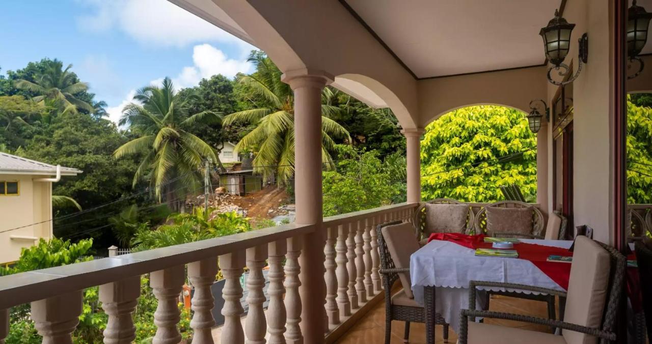 Apartamento Chez Benoit Self Catering Victoria Exterior foto
