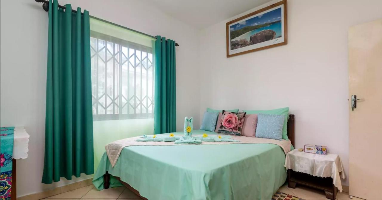 Apartamento Chez Benoit Self Catering Victoria Exterior foto